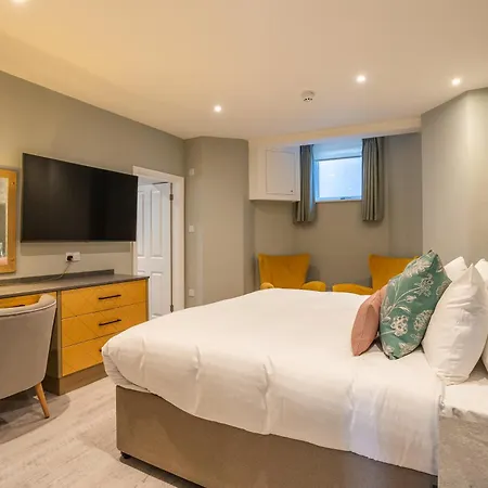 Fell Hotell
