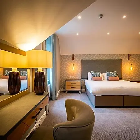 Fell Hotel 4*