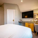 Fell Hotel